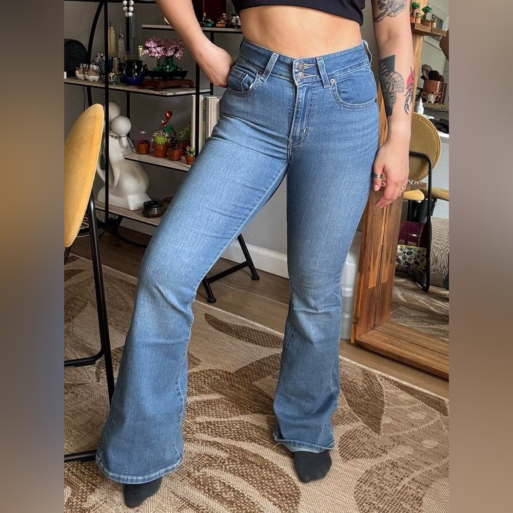 Levi’s 726 Flare denim jeans
